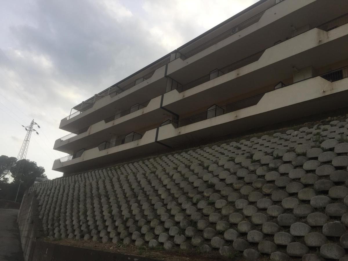 Casa Vacanze, A Due Passi Da Taormina Apartment Letojanni Luaran gambar